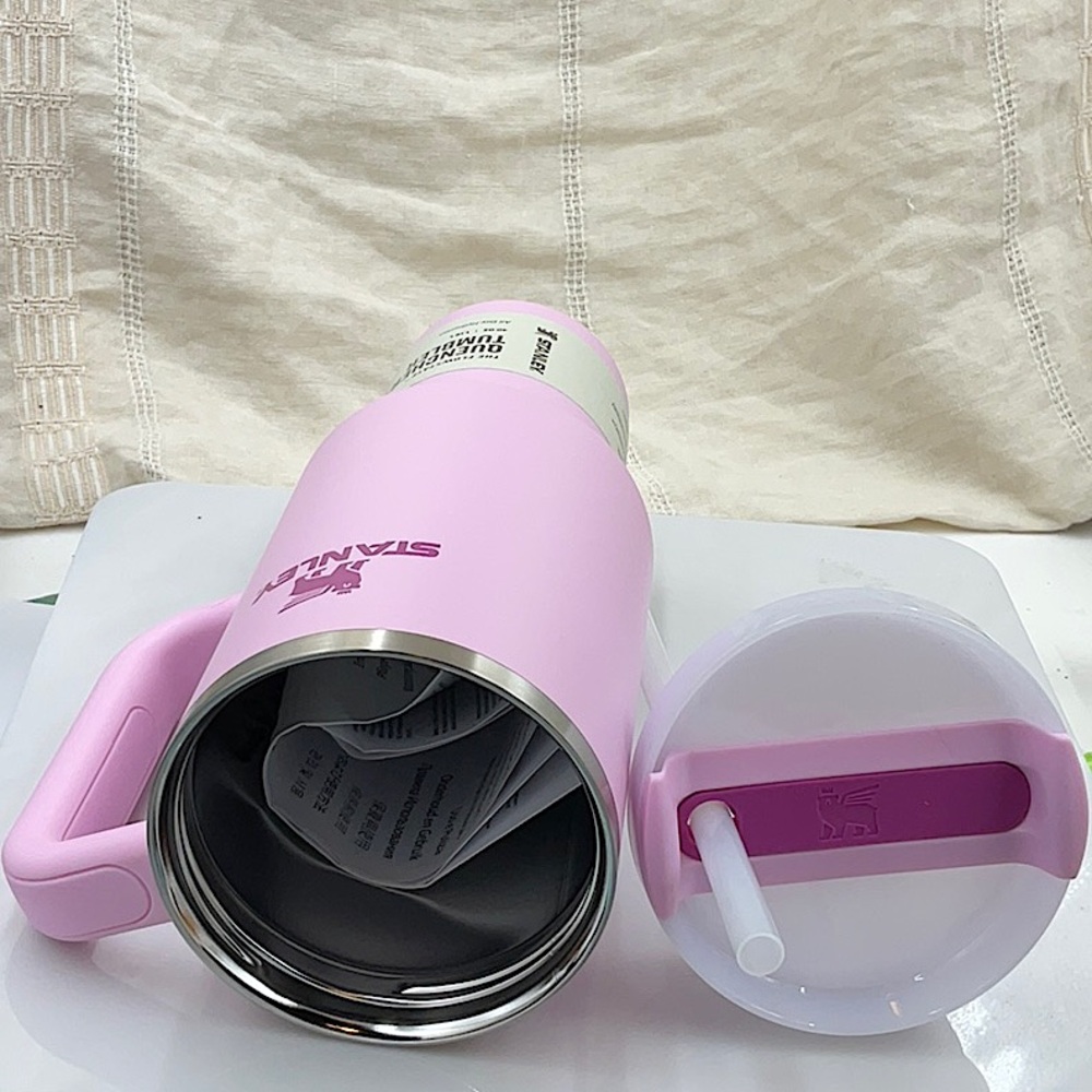 Brand New Stanley 40oz Quencher H2.0 Tumbler Cherry Blossom Pink - Picture 5 of 10